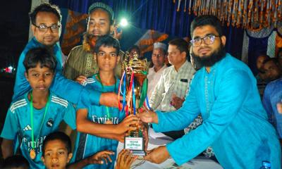 ভাঙ্গুড়ায় প্রাথমিক বিদ্যালয় গোল্ডকাপ ফুটবল টুর্নামেন্টে ফাইনাল অনুষ্ঠিত