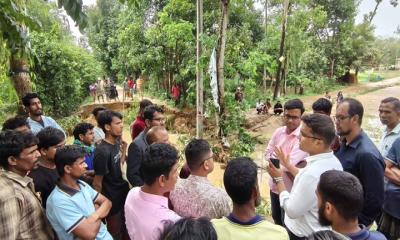 পাহাড়ি ঢলে মৌলভীবাজারে প্লাবিত গ্রাম, পানিবন্দী শতাধিক পরিবার