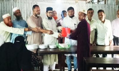 সালিনাবক্স মাদ্রাসায় মেধাবীদের সংবর্ধনা ও উৎসব আয়োজন