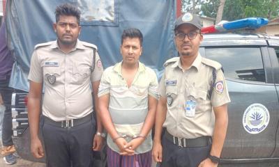 বালিয়াকান্দিতে গাঁজাসহ কুখ্যাত মাদক ব্যবসায়ী আনছার বিশ্বাস গ্রেপ্তার