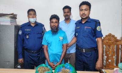 দশমিনায় ১ কেজি ২০০ গ্রাম গাঁজাসহ মাদক কারবারি আটক!