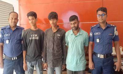 পিরোজপুরে ৫ মামলার আসামিসহ ৩জন মাদক কারবারি গ্রেপ্তার