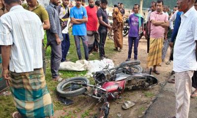 যশোরের শার্শায় ট্রাক-মোটরসাইকেল মুখোমুখি সংঘর্ষে ২ জন নিহত
