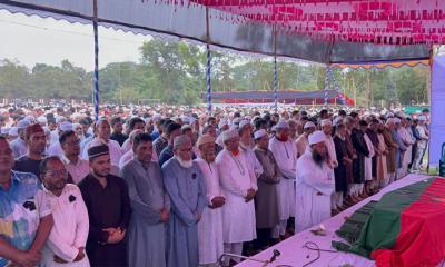 বাবা-মায়ের পাশে চিরনিদ্রায় শায়িত হলেন সাবেক স্বাস্থ্য প্রতিমন্ত্রী