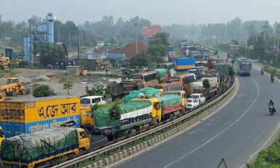 ঢাকা-টাঙ্গাইল মহাসড়কে ১৮ কি.মি যানজট