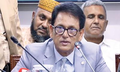 অনার্স থেকে বাংলা ও ইতিহাস-দর্শন বাদ দেওয়ার পরিকল্পনা নেই: শিক্ষামন্ত্রী