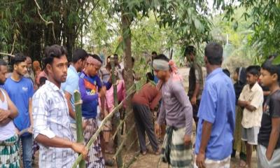 তানোরে যাতায়াতের একমাত্র রাস্তা অবরুদ্ধ: প্রশাসনের হস্তক্ষেপ কামনা