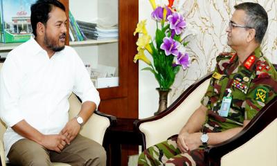 সেনানিবাসে রাসিক প্রশাসকের সৌজন্য সাক্ষাৎ