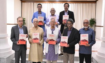 জাতীয় ঐকমত্য কমিশনের সাফল্যে প্রধান উপদেষ্টার অভিনন্দন