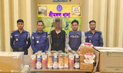 শ্রীমঙ্গলে অবৈধ ভারতীয় প্রসাধনী জব্দ