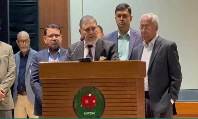 পোস্টাল ব্যালট নিয়ে সোশ্যাল মিডিয়ায় বিভ্রান্তিতে  ক্ষোভ প্রকাশ সিইসির