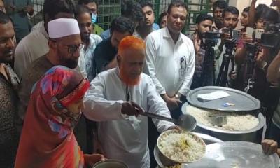 চাঁপাইনবাবগঞ্জে হাসপাতালের রোগীদের খাদ্য সরবরাহের উদ্দ্যোগ এমপি বুলবুলের