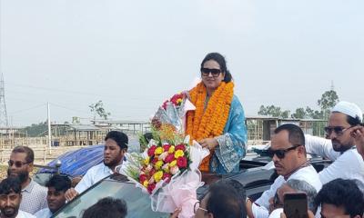 শেরপুরে দলীয় নেতা কর্মীদের ভালোবাসায় সিক্ত প্রিয়াঙ্কা