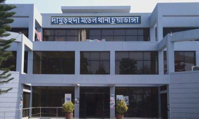 বিলে বোমা হামলা ও মাছ লুটের অভিযোগ
