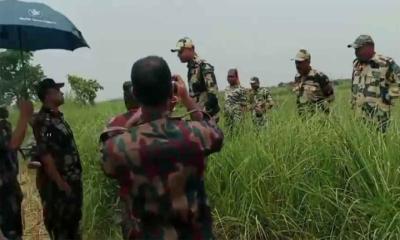 বন্দুকের মুখে নারী-শিশুদের পুশ-ইনের অভিযোগ
