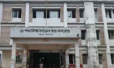 রায়গঞ্জ স্বাস্থ্য কমপ্লেক্সে মিলল পুরোনো ওষুধ