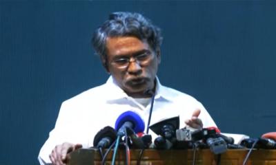 শেখ হাসিনা ক্ষমতায় টিকে গেলে ভোট দিতে পারতেন না: আলী রীয়াজ