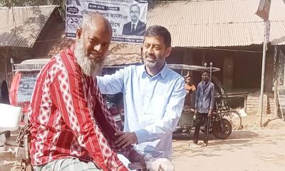 শেষ মুহূর্তে গণসংযোগে ব্যস্ত  স্বতন্ত্র প্রার্থী