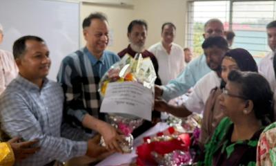 সোনারগাঁওয়ে পিরোজপুর ইউনিয়ন উচ্চ বিদ্যালয়ের গণসংবর্ধনা