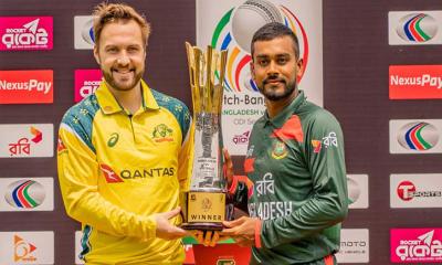অস্ট্রেলিয়ার বিপক্ষে টস হেরে ব্যাটিংয়ে বাংলাদেশ