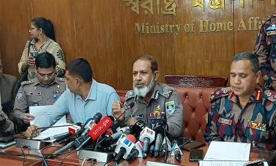 হাদির হত্যাকারী দেশের বাইরে এমন তথ্য নেই দাবি পুলিশের