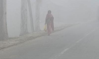 ঘন কুয়াশা ও প্রচণ্ড শীতে স্থবির কুড়িগ্রামের স্বাভাবিক জীবন