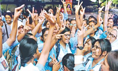 এইচএসসি ও সমমানের ফল প্রকাশ, পাসের হার ৫৮.৮৩ শতাংশ