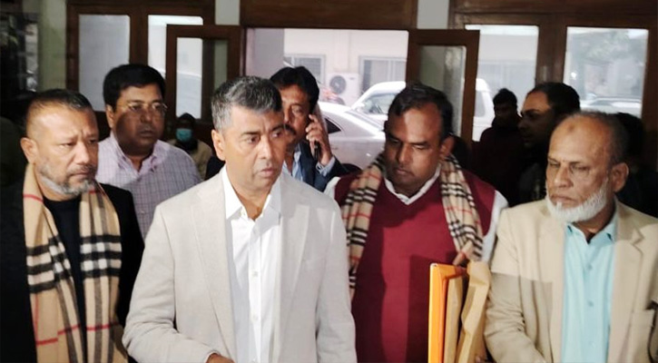 বিএনপি প্রার্থী এসএম জাহাঙ্গীরের মনোনয়নপত্র জমা