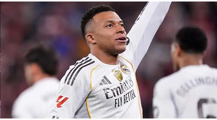 এমবাপেকে নিয়ে সতর্ক রিয়াল কোচ