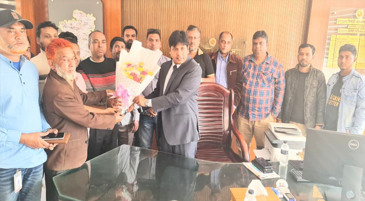 তারাকান্দায় সাংবাদিকদের সাথে ইউএনওর মতবিনিময়