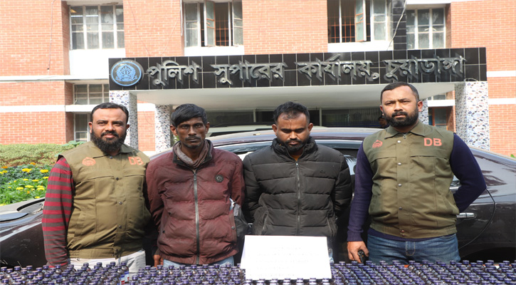 ইসকাফসহ দুইজন আটক, প্রাইভেট কার জব্দ