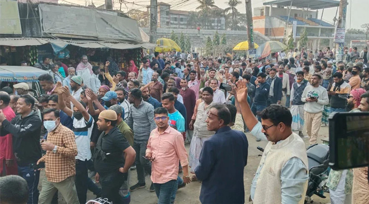 ময়মনসিংহে প্রতীক বরাদ্দের পর বিএনপি-স্বতন্ত্র প্রার্থীর সমর্থকদের সংঘর্ষ