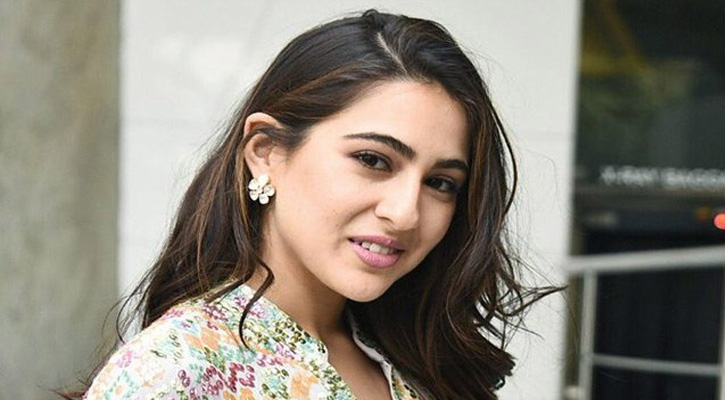 অপমানে স্কুল জীবনের বন্ধুত্ব ভাঙলেন সারা