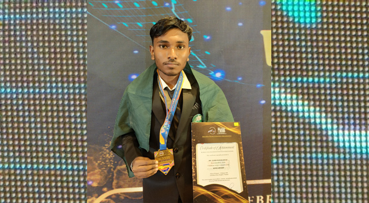 থাইল্যান্ডে রোবটিক্স স্বর্ণ পদক অর্জন করলেন জিহাদ