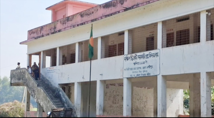 লক্ষ্মীপুরে ভোটকেন্দ্রে স্থাপিত সিসি ক্যামেরা চুরি
