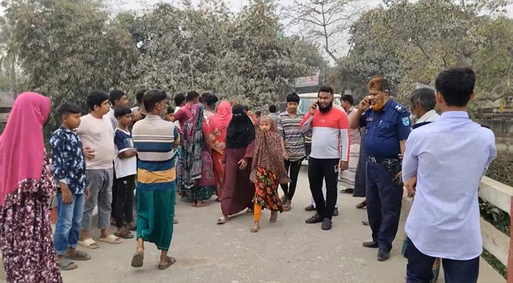 ধামরাইয়ে ইট বোঝাই ট্রাক চাপায় স্কুল শিক্ষার্থী নিহত
