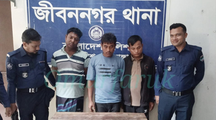 জীবননগরে ইয়াবা উদ্ধার, আটক-৩