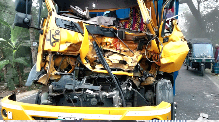 মাদারীপুরে  সড়ক দূর্ঘটনায়  ছেলের প্রাণহানি,আহত বাবা