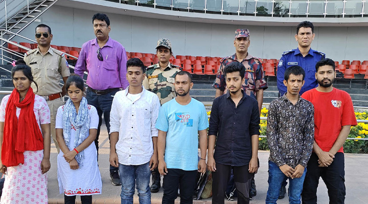 ৭ বাংলাদেশি নাগরিককে বেনাপোল চেকপোস্ট দিয়ে দেশে প্রত্যাবর্তন