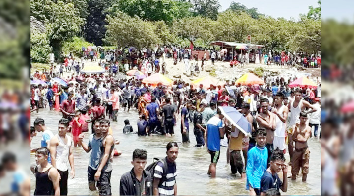 সিলেটের পর্যটনকেন্দ্রগুলোতে পর্যটকদের ঢল