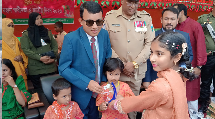 পত্নীতলায় স্বাধীনতা দিবস উদযাপন