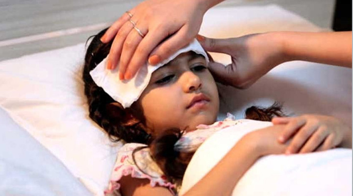 শিশুর হঠাৎ জ্বর? যা করবেন