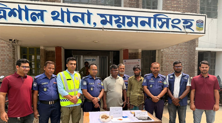 ত্রিশালে পুলিশের অভিযানে মাদকসহ দুই কারবারি আটক