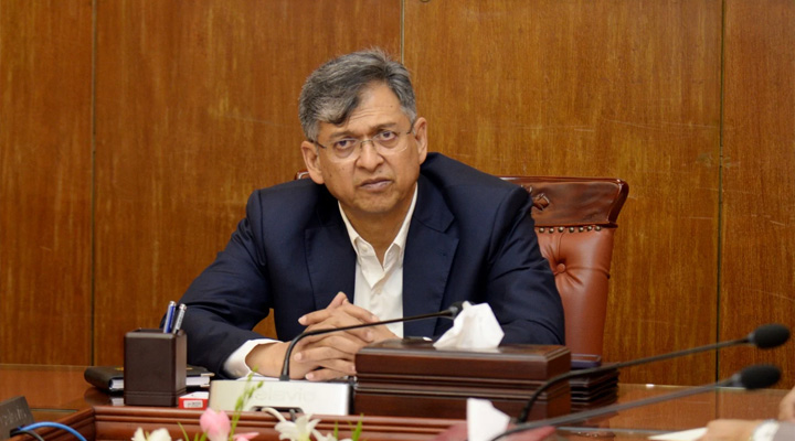 মানবপাচার ও মাদক নিয়ন্ত্রণে শিগগিরই দেশব্যাপী বিশেষ অভিযান: স্বরাষ্ট্রমন্ত্রী