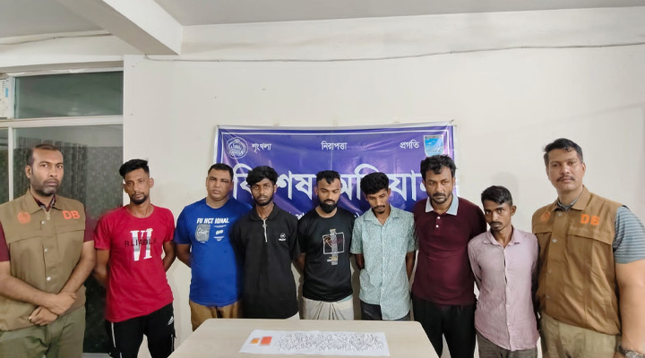 সাভার-আশুলিয়ায় অভিযানে ইয়াবা-হেরোইনসহ গ্রেপ্তার  ৭