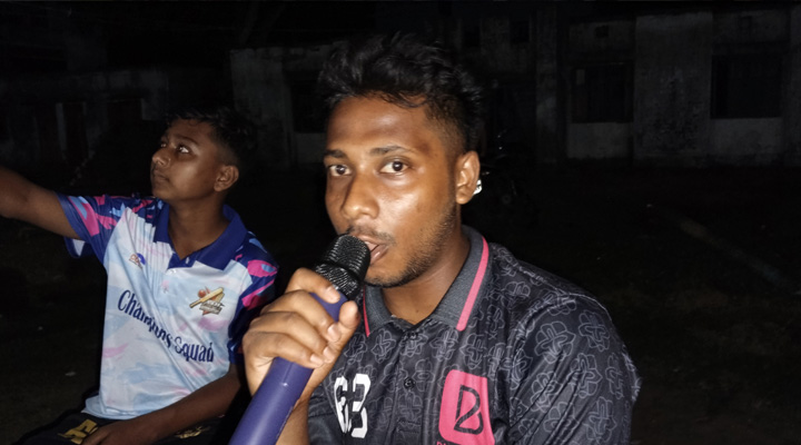 ক্রিকেট টুর্নামেন্টে আব্দুর রহমানের ধারাভাষ্যে দর্শক মাতোয়ারা
