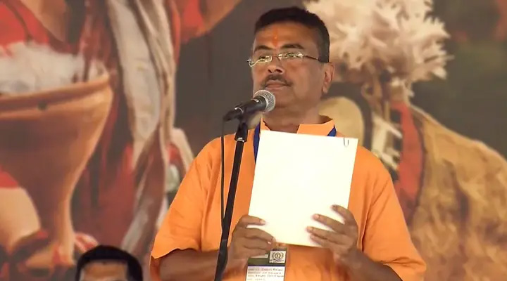 শপথ নিলেন শুভেন্দু