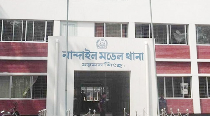 ময়মনসিংহে হাতকড়াসহ ৫ জুয়াড়ির পলায়ন, পুলিশ-জনতা ধস্তাধস্তি