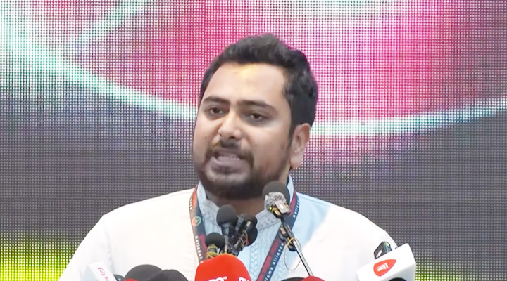 কাঁটাতারের বেড়া দিয়ে কারও সাথে বন্ধুত্ব করা যায় না: নাহিদ ইসলাম