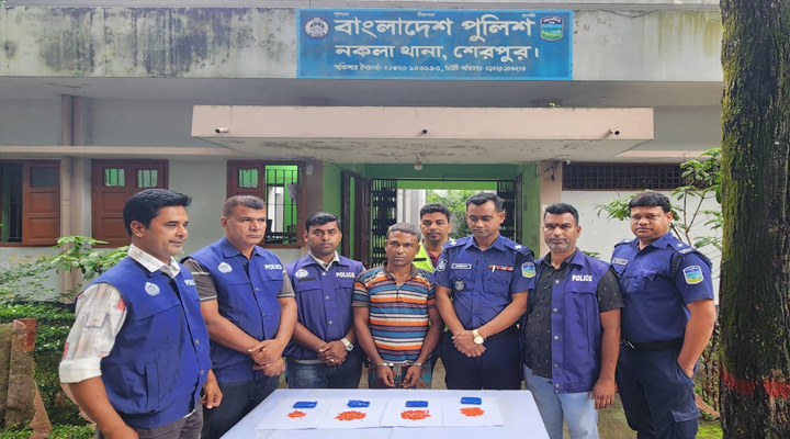 নকলায় ৬৭৫টি ইয়াবা টেবলেটসহ আটক ১